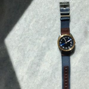 Nixon “The Rover”